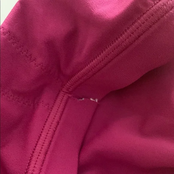 Lulu lemon magenta workout Onsie jumpsuit size L - Picture 8 of 8